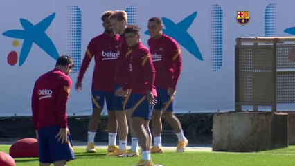 Sergiño Dest and Konrad de la Fuente at Training