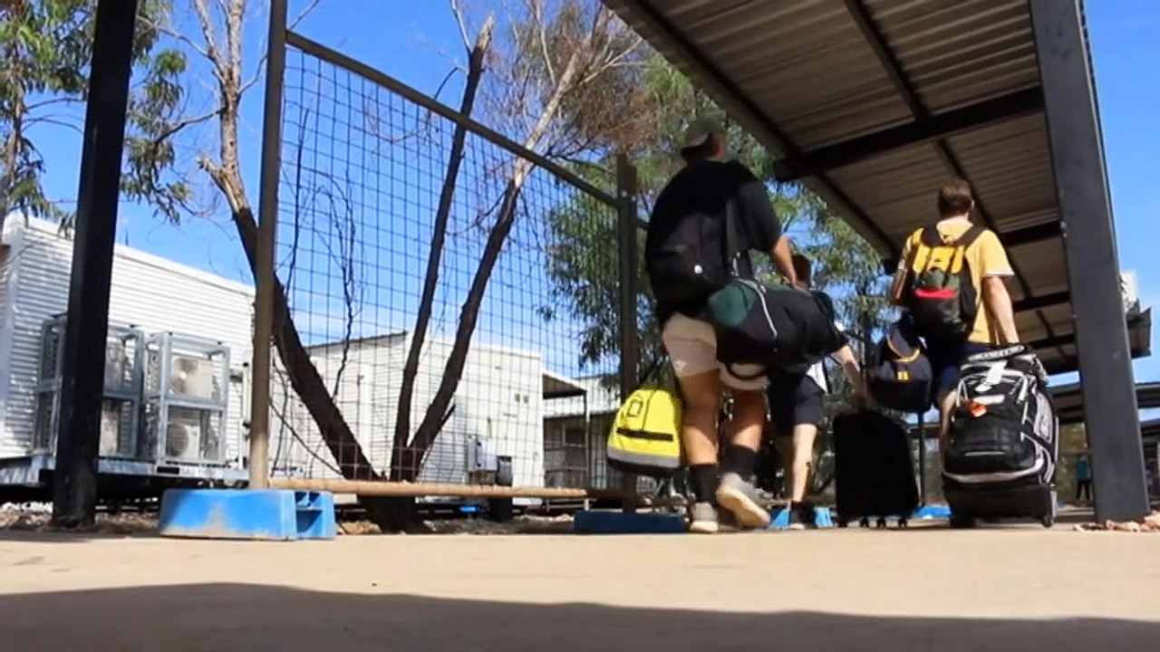 NT becomes unlikely sanctuary for frustrated Victorians