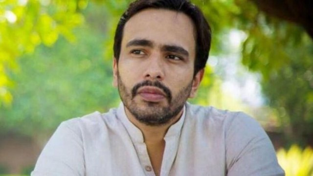 Hathras: Jayant Chaudhary narrow escape from lathi charge