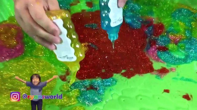 Ryan Pretend Play Making DIY Satisfying Slime with Daddy!!!