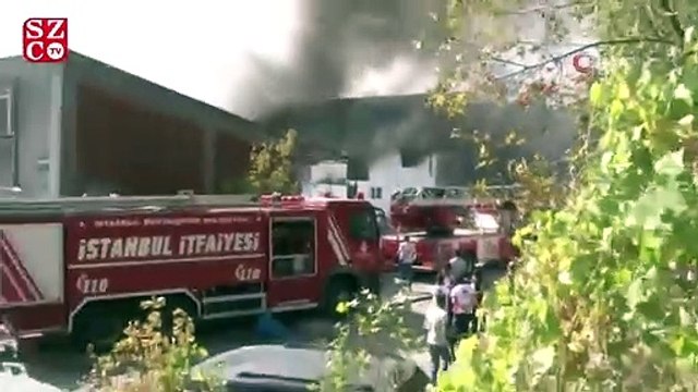 Atatürk Sanayi Sitesi'nde yangın, bölgeye çok sayıda itfaiye ekibi sevk edildi