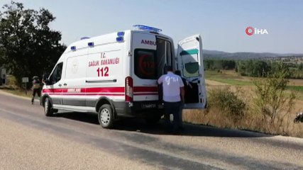 Virajı alamayan motosiklet şarampole uçtu: 2 yaralı