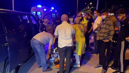 Minibüs ile otomobil çarpıştı, bölge savaş alanına döndü: 9 yaralı