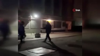 - Rusya’da polis üzerine yürüyen genci bacaklarından vurdu