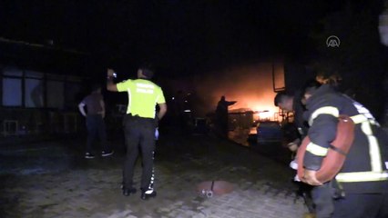 Ev yangınında garajdaki otomobil ve eşyalar yandı - MUĞLA