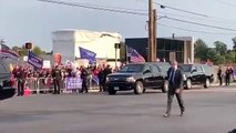 Presidente Trump sorprende simpatizantes frente hospital donde está ingresado