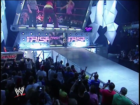 Trish Stratus Tells The Story of Lita 2004