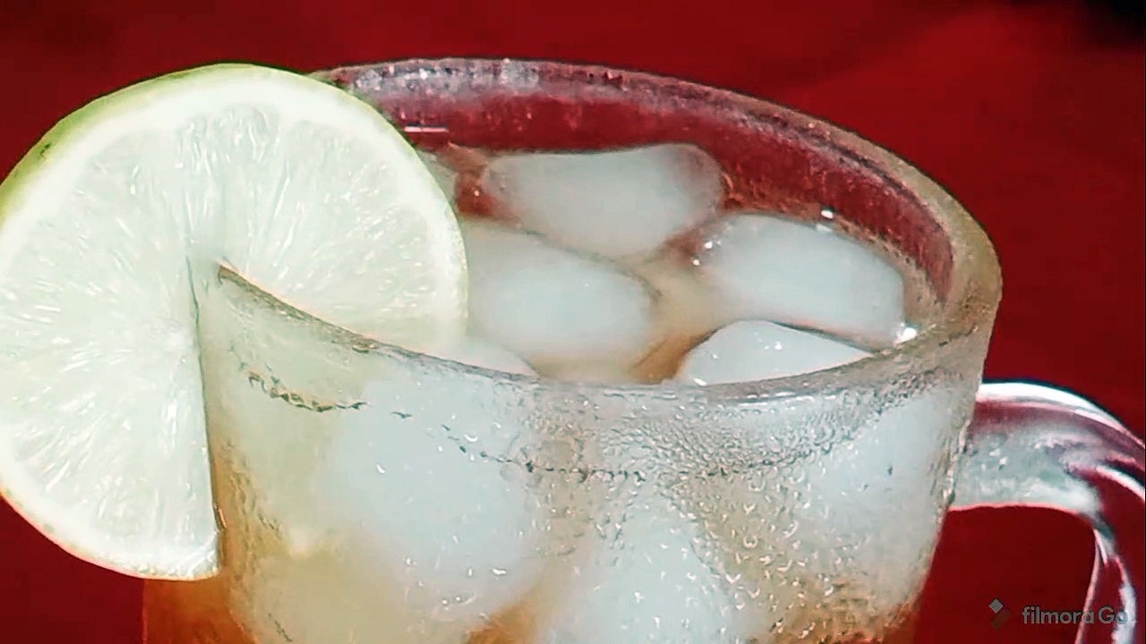 Quick And Easy Lemon Iced Tea/অসহ্য গরমে এক কাপ প্রশান্তি ঠাণ্ডা ঠাণ্ডা লেমন আইস টি