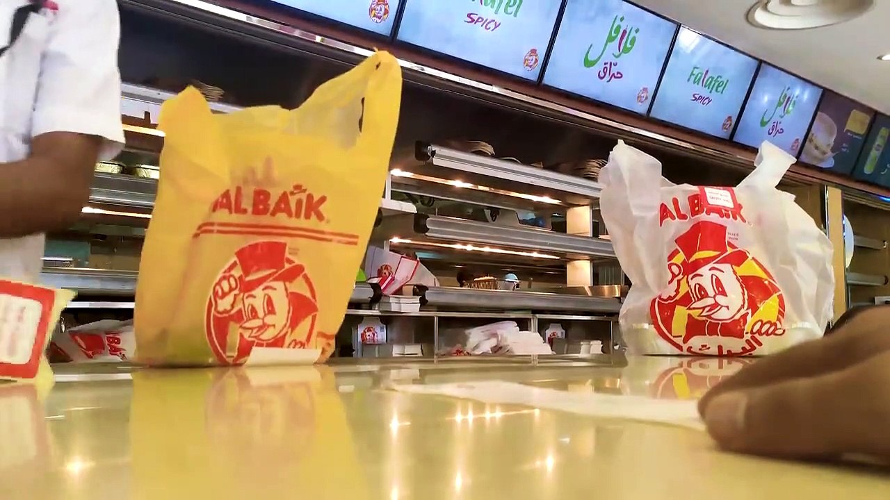 05.Al Baik The Best Chicken Fried In Saudi Arabia _ check out the yummy Food of Saudi Arabia _ Jeddah