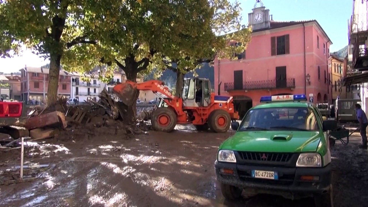 „wir haben nichts mehr“: aufräumen nach dem unwetter