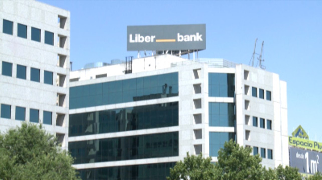 Unicaja confirma contactos "preliminares" con Liberbank para una posible fusión