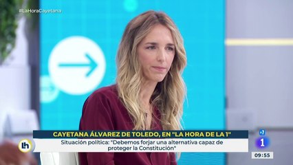 Álvarez de Toledo defiende abstenerse en la moción de Vox y vincula su destitución con la caída del PP en una encuesta
