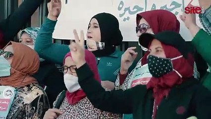 تسريح الشركات للعمال يثير غضب بيضاويون.. مستخدمة: الحكومة تنكرت لنا وتواطأت مع أرباب العمل