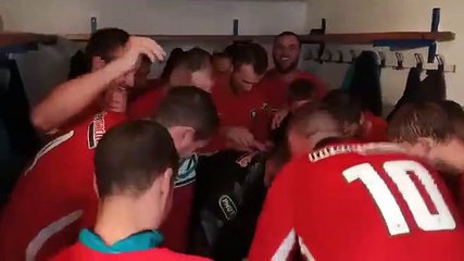 Coupe de France : Revivez la joie dans le vestiaire après la qualif comme si vous y étiez!