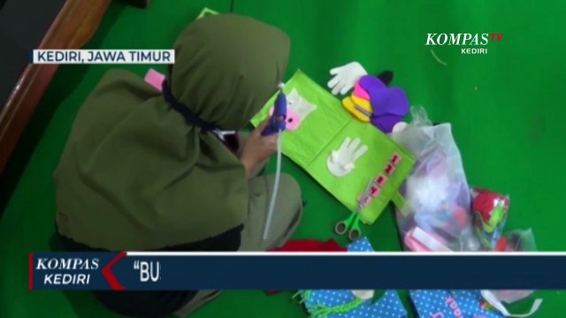 Cegah Anak Kecanduan Gadget Dengan Busy Book