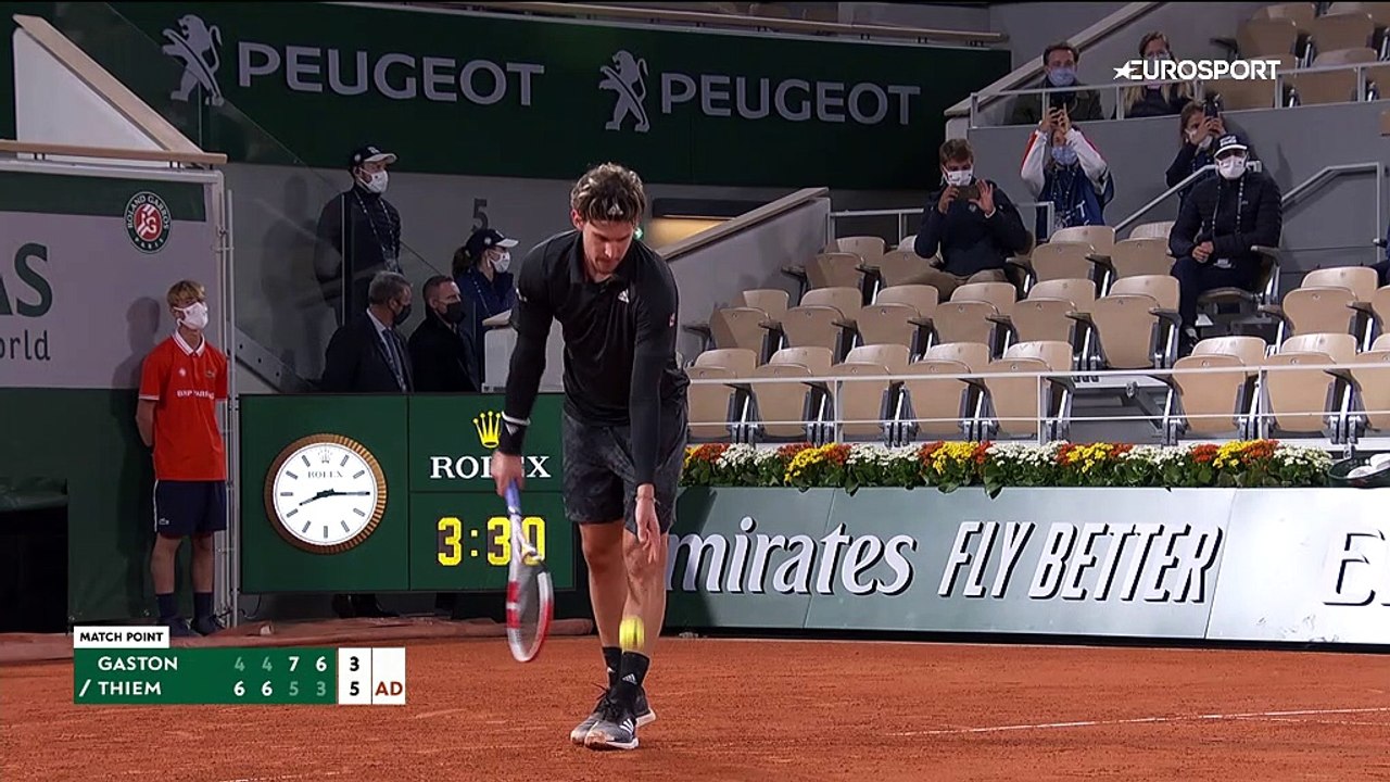 Watch master of drop shots Gaston frustrate Thiem in defeat