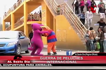 Guerra de peluches: las batallas que hacen vibrar a miles de personas en el mundo