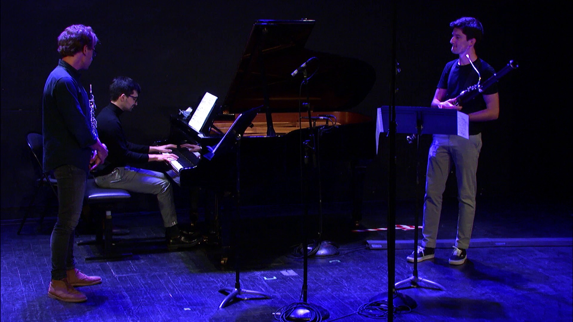 Francis Poulenc : Trio pour hautbois, basson et piano - II. Andante - Vidéo  Dailymotion