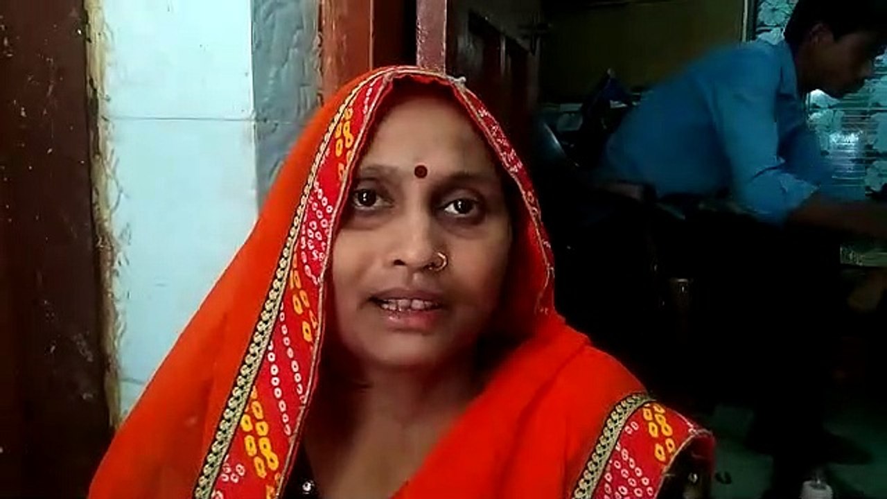 सूने घर से चोरों ने सोने चांदी के आभूषण किए चोरी