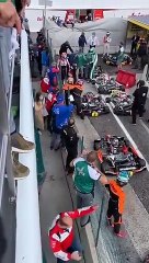 Karting : il saute sur un adversaire à l'arrivée de la course