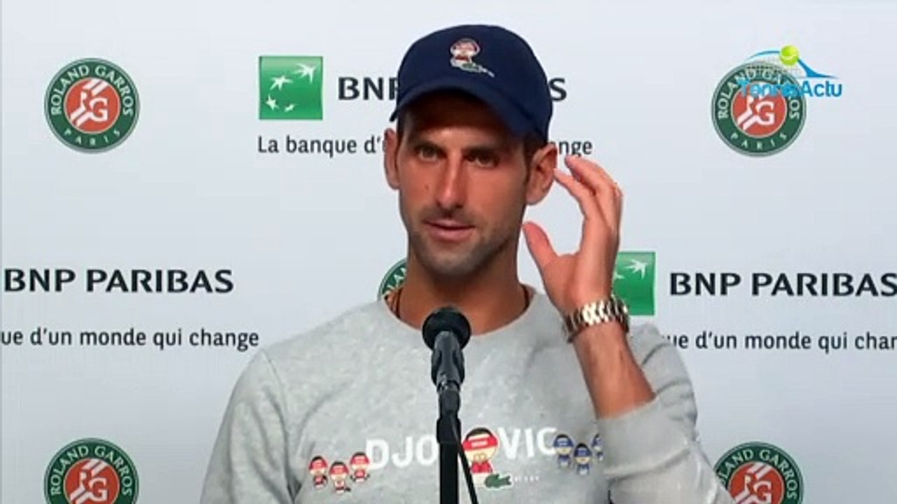 Roland-Garros 2020 - Novak Djokovic a encore touché un juge de ligne : "C'était un déjà vu assez perturbant. À vrai dire, j'aimerais savoir comment il va