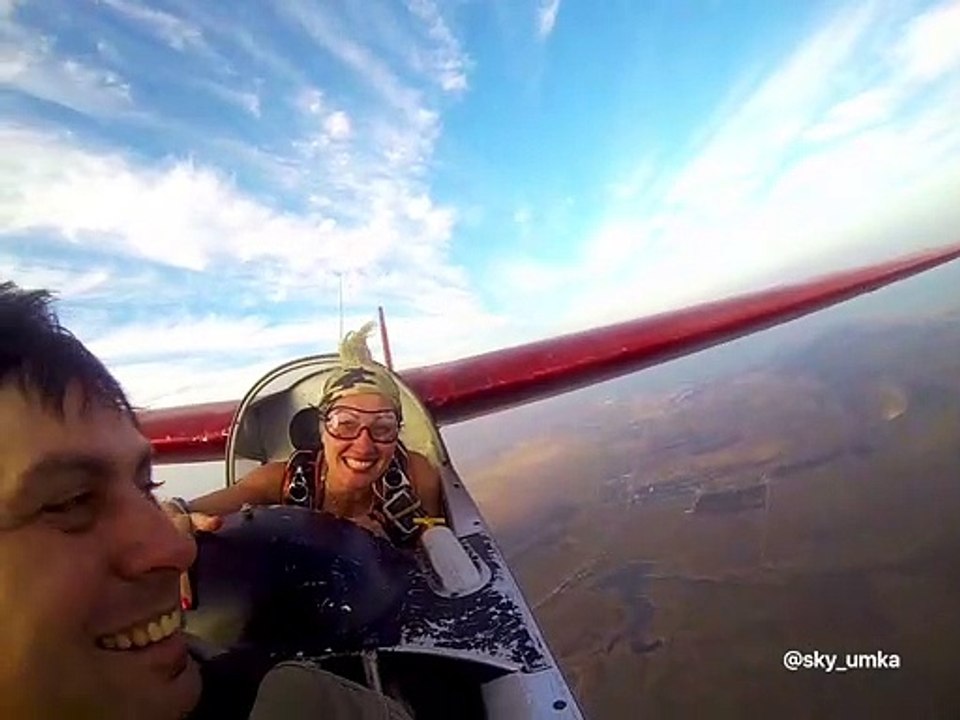 Riding the Wing of a Glider