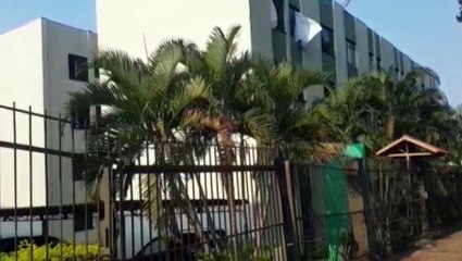 Homem cai em escadaria e precisa ser socorrido no Centro