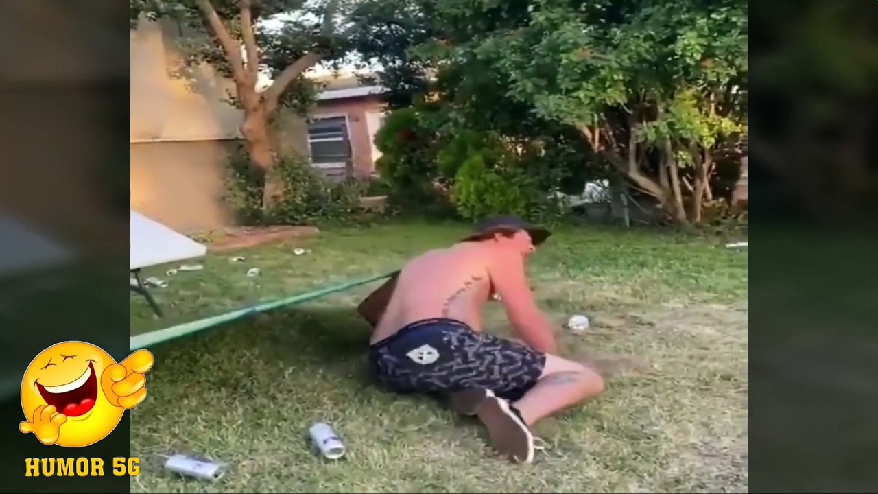 caidas-graciosas-los-mejores-videos-si-te-ries-pierdes-funny-falls