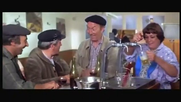 La soupe aux choux (1981) - Bande annonce