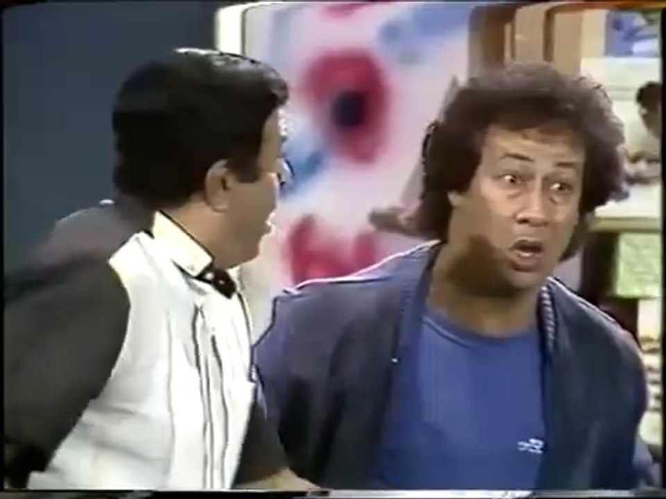 محمد نجم- انا دخلت قراش فيه عربية نص نقل حمرا - مسرحية البلدوزر