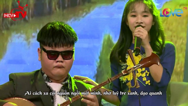 Việt Thi P336 hạnh phúc hát Còn Thương Rau Đắng Mọc Sau Hè-chàng khiếm thị Bùi Ngọc Thịnh đệm đàn