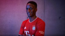 Les premiers pas à l'entraînement de Bouna Sarr au Bayern Munich