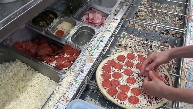 Domino's Pepperoni Pizza (HOW IT'S MADE)