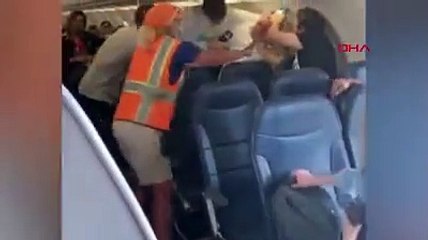 Uçağı birbirine katan 'maske' kavgası!