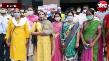 जानिए क्यों महिलाओं ने जिला प्रशासन को भेंट की चूड़ियाँ