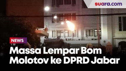 Massa Aksi Menolak UU Cipta Kerja di DPRD Jabar hingga Berujung Ricuh