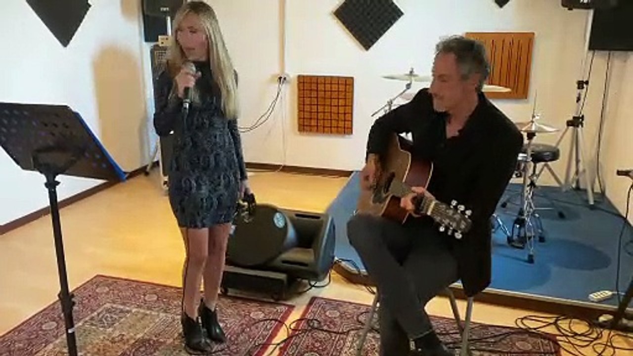 JustinMusic- voice&guitar