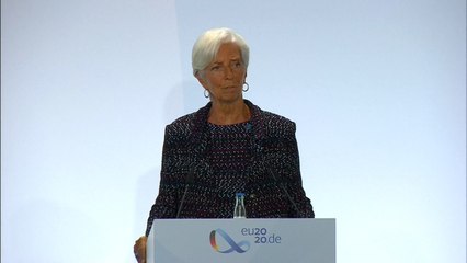 Lagarde no prevé una recuperación completa hasta finales de 2022