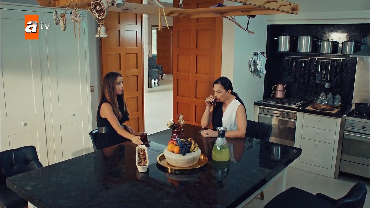 Alpaslan, Özlem'in ölümünden sonra Zeyno'yu ilk kez görüyor!