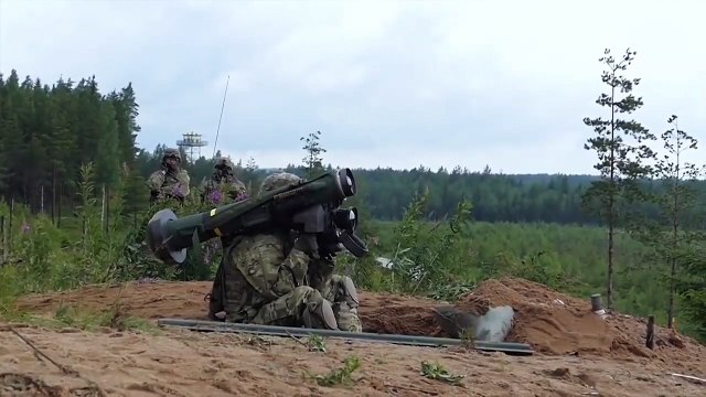 U.S Soldiers • Fire Javelin • Anti-Tank Missiles