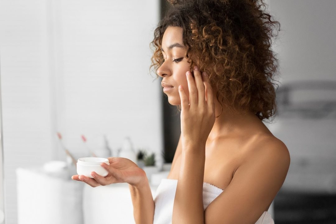 The Best Ingredients To Look for in an Eye Cream