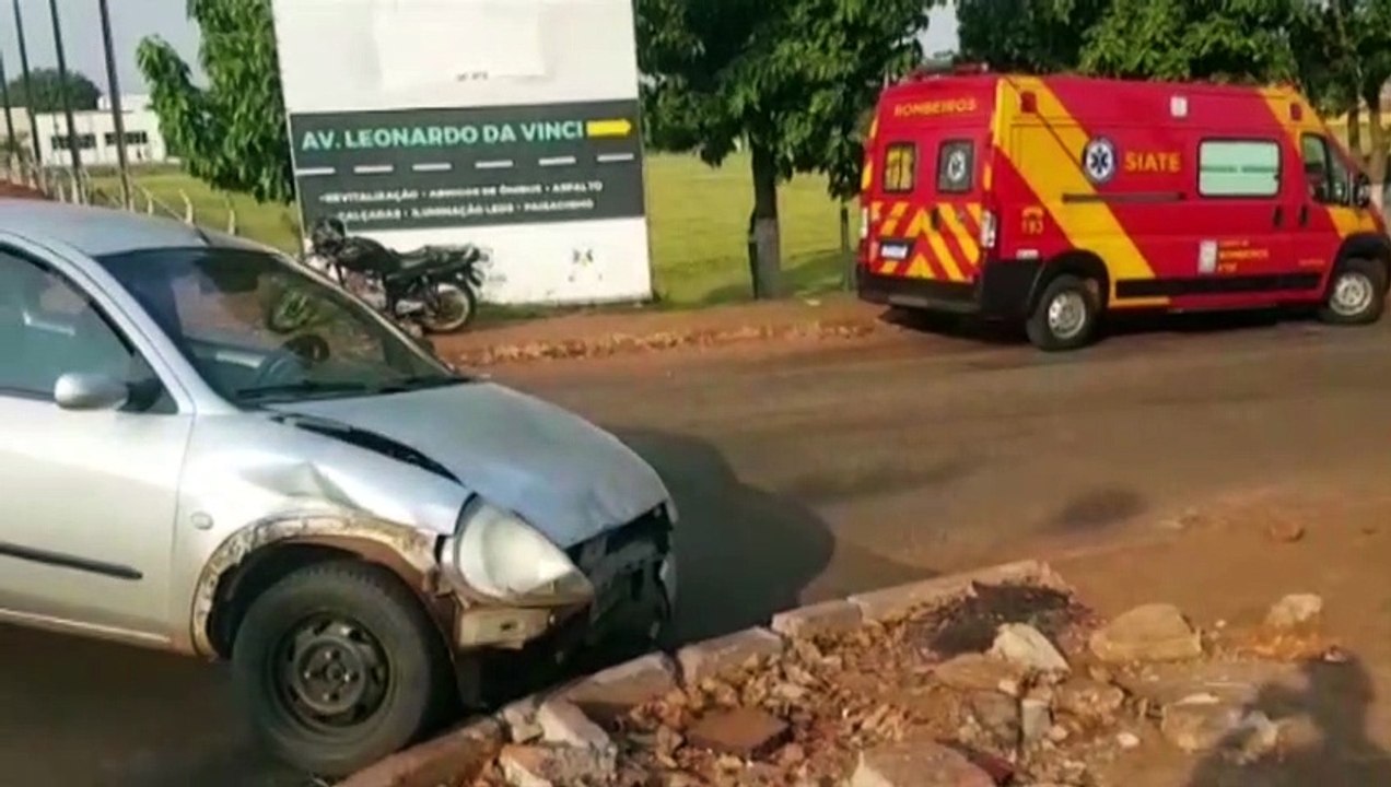 Motociclista fica ferido em colisão no Bairro Interlagos