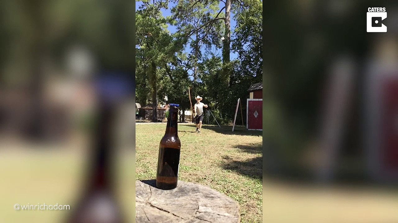 Ouvrir une bouteille de bière d'une façon géniale...