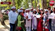 सांसद संजय सिंह के ऊपर स्याही फेंके जाने के विरोध में कार्यकर्ताओं ने जमकर किया प्रदर्शन