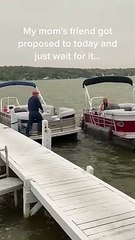 Une demande en mariage tombe à l'eau