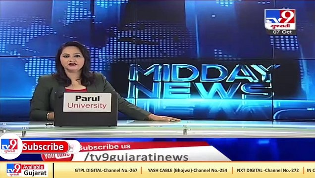 Irked over water crisis, locals break earthen pots in protest - Vadodara