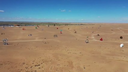 China inaugura el primer museo al aire libre en medio del desierto
