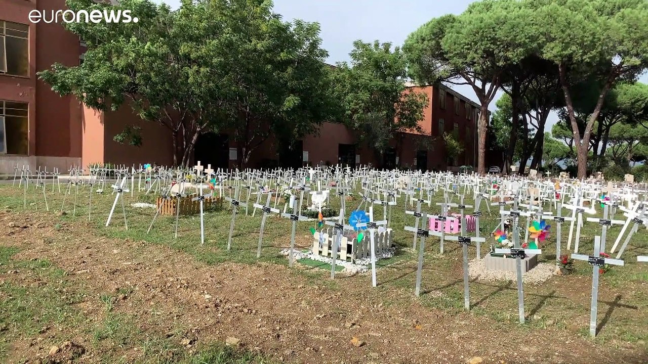 Cemitério de fetos identifica mães