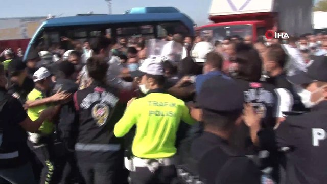 Konvoy yapmak isteyen minibüsçülere müdahale