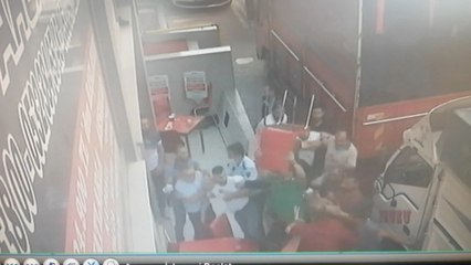 Esenyurt'ta pazarcılar arasında yer kavgası